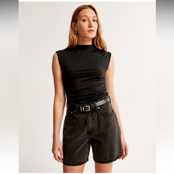 Abercrombie & Fitch Tops - NWT Abercrombie Paloma Top